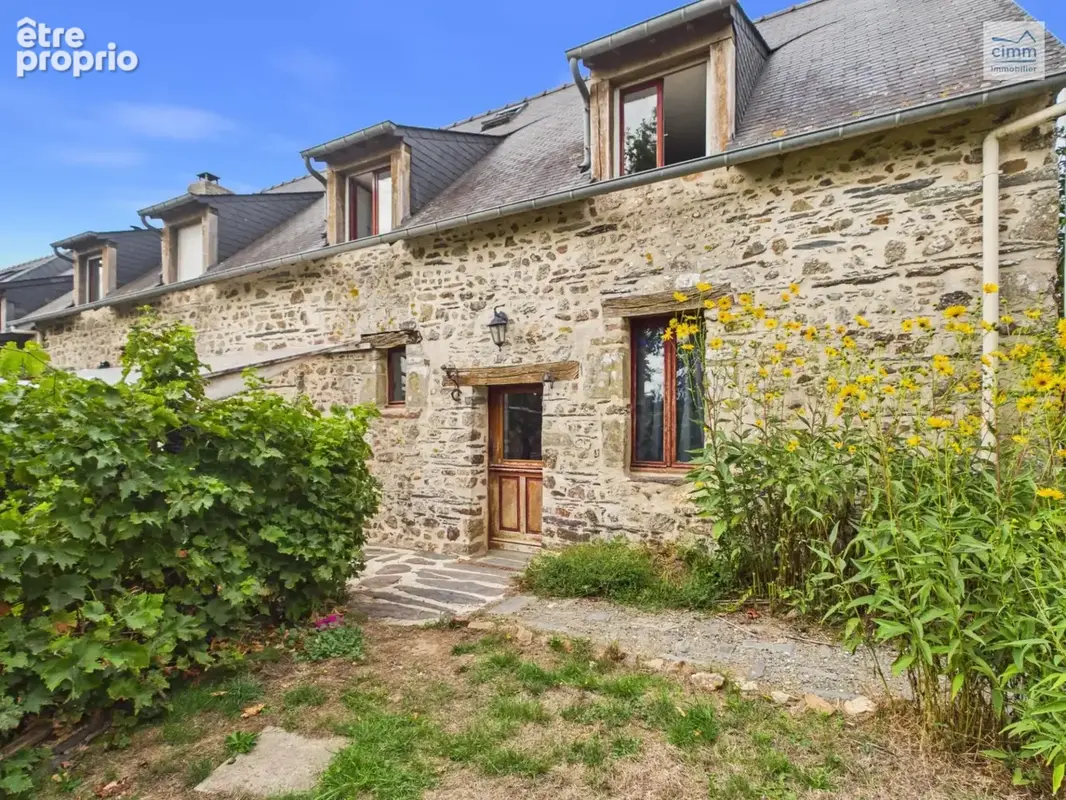 Longère en pierre de 152 m² sur un terrain de 794 m² - photo 2