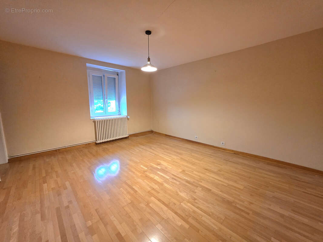 Appartement à ROYE