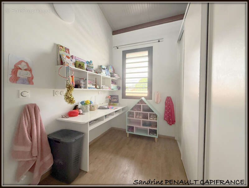 A vendre a kourou (97310) une magnifique villa t7 de 246 m² - avec 2 appartements t2 - terrain de 345 m² - au prix de 599 000 € - photo 19