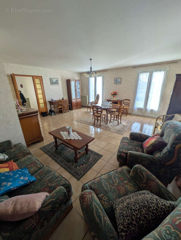 SAINTES RIVE GAUCHE Maison de plain pied-2 chambres - photo 7