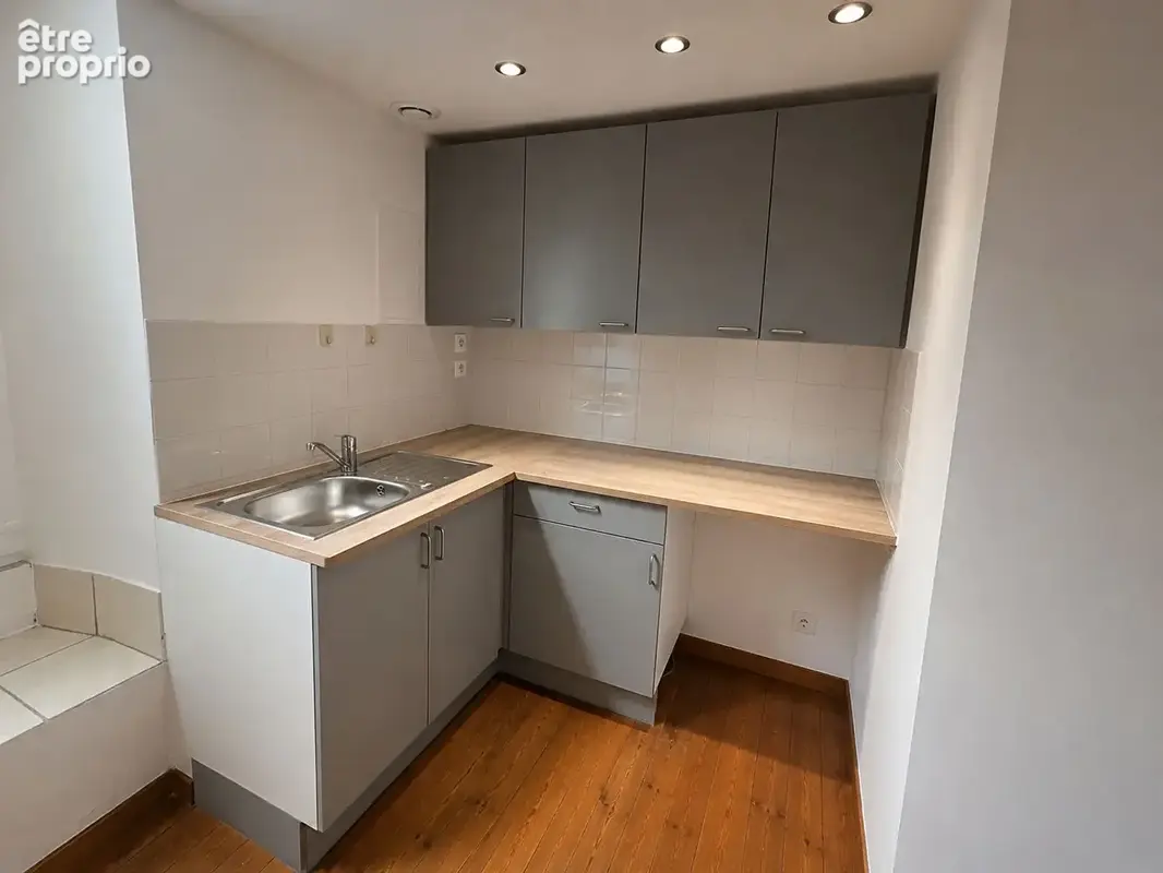 Bordeaux Victoire / Saint -Michel - Appartement 4 pièces de 76.6 m² avec garage - photo 2