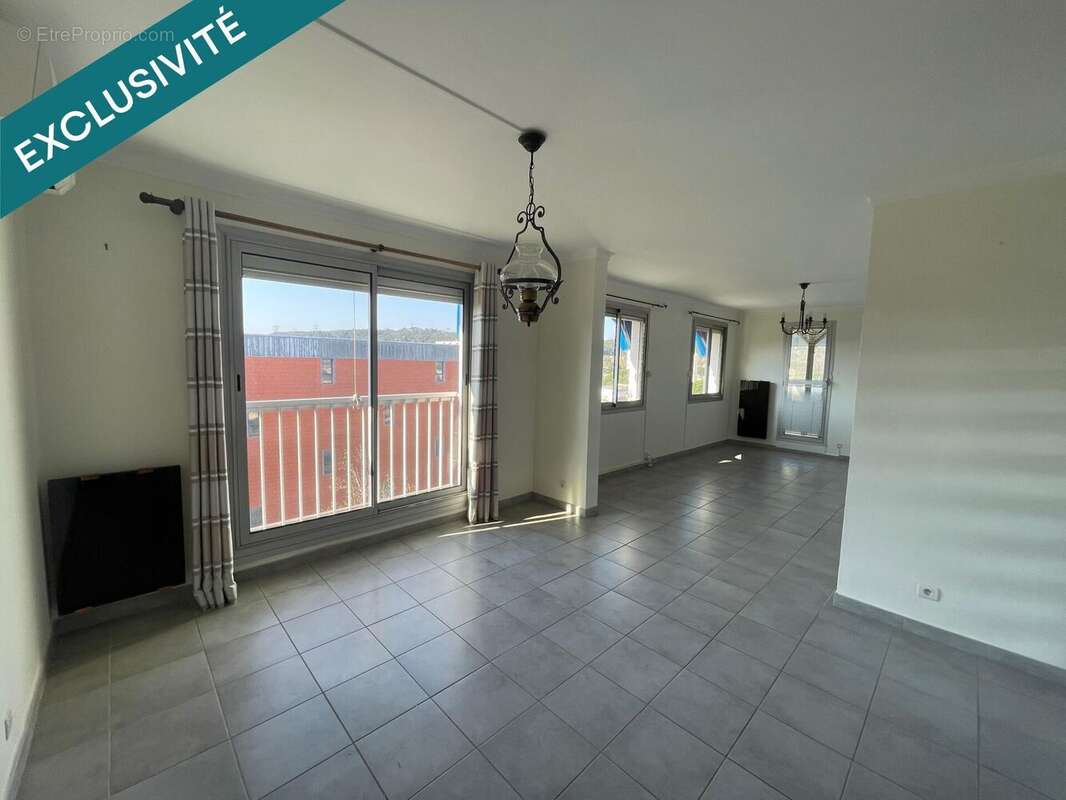 Photo 3 - Appartement à BAGNOLS-SUR-CEZE
