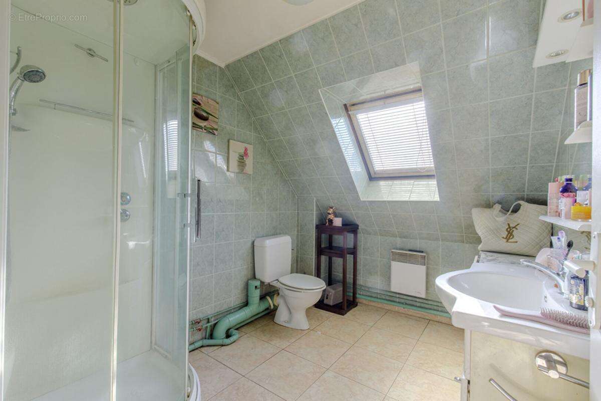 Maison à LES MUREAUX