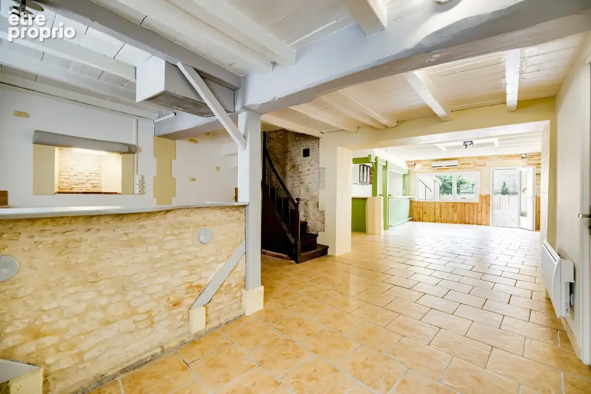 Maison rénovée avec grande terrasse et garage   Quartier Saint Jacques - Cognac, 4 chambres - photo 3