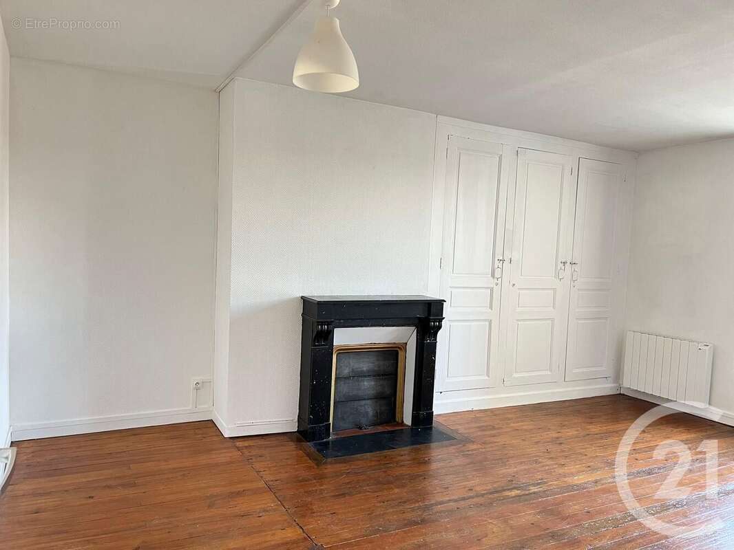 Appartement à HOUDAN