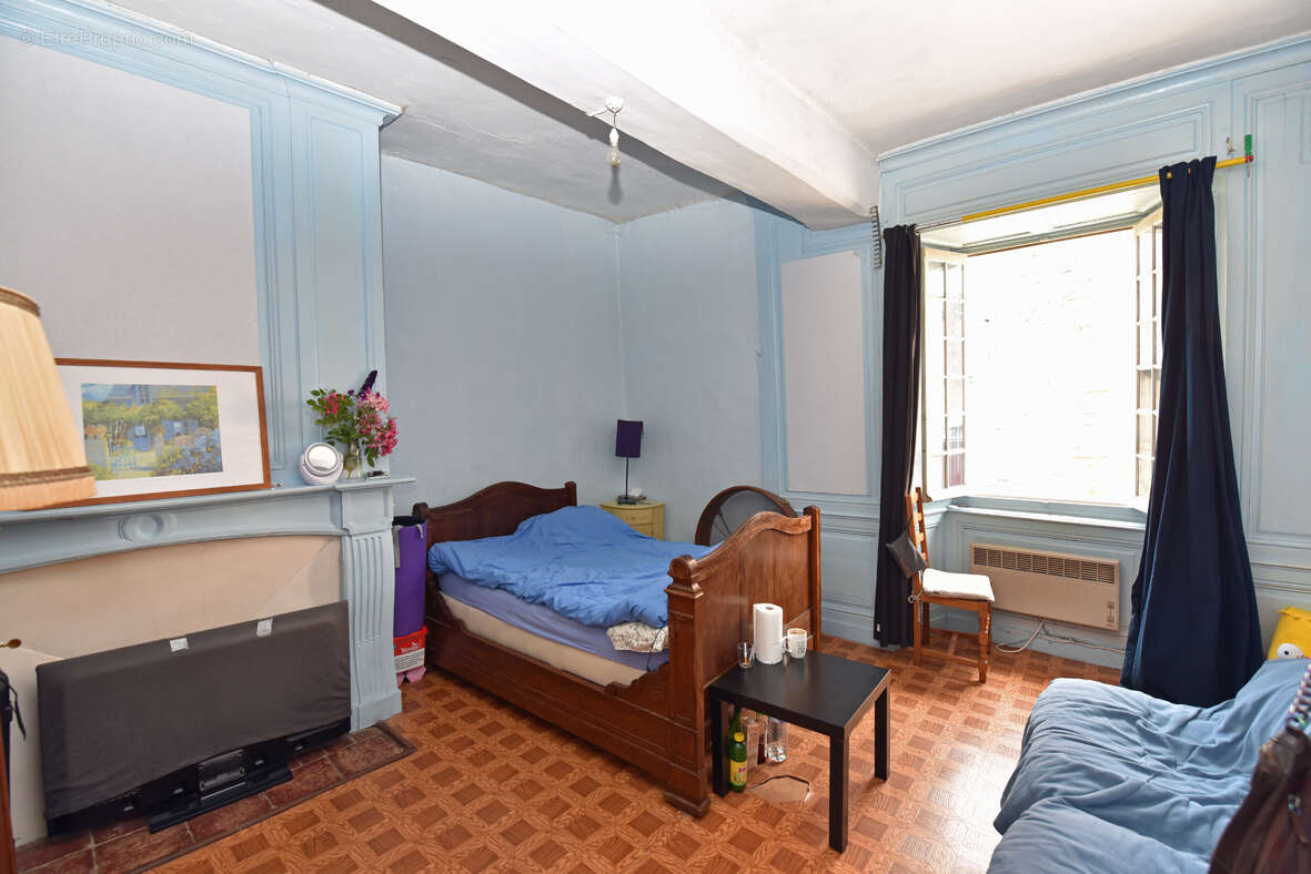 Maison à SAINT-MEEN-LE-GRAND