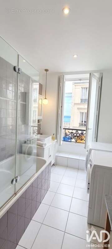 Photo 4 - Appartement à PARIS-11E