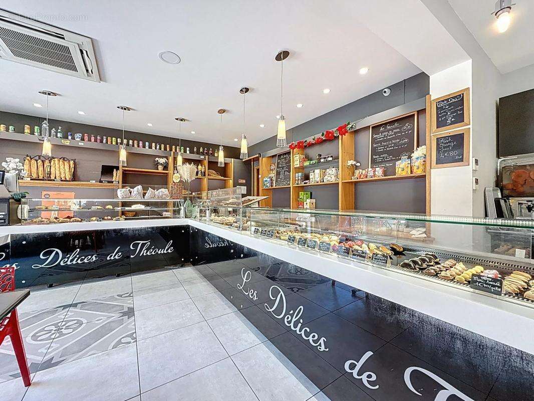 Commerce à THEOULE-SUR-MER