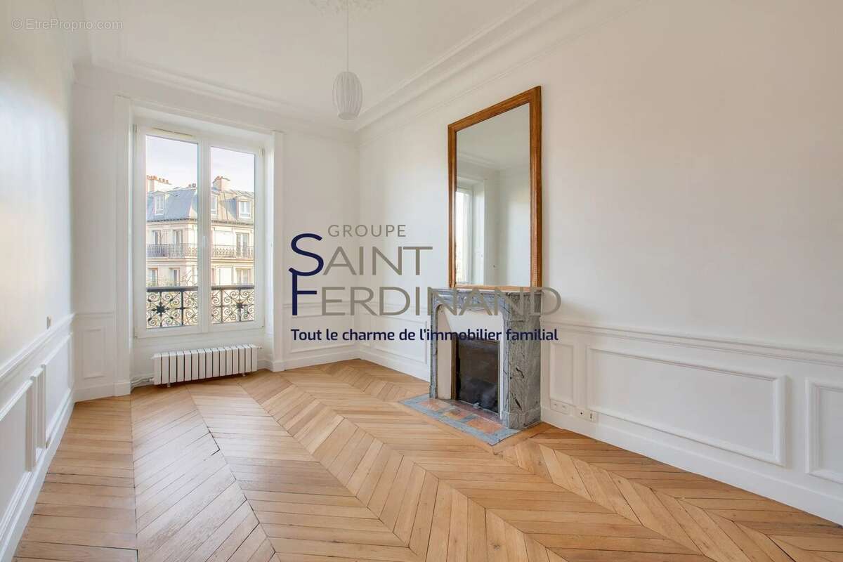 Appartement à PARIS-10E