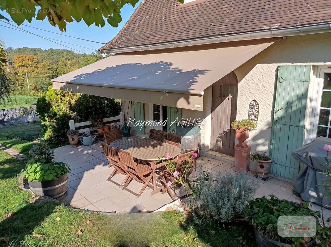 Maison à GENSAC
