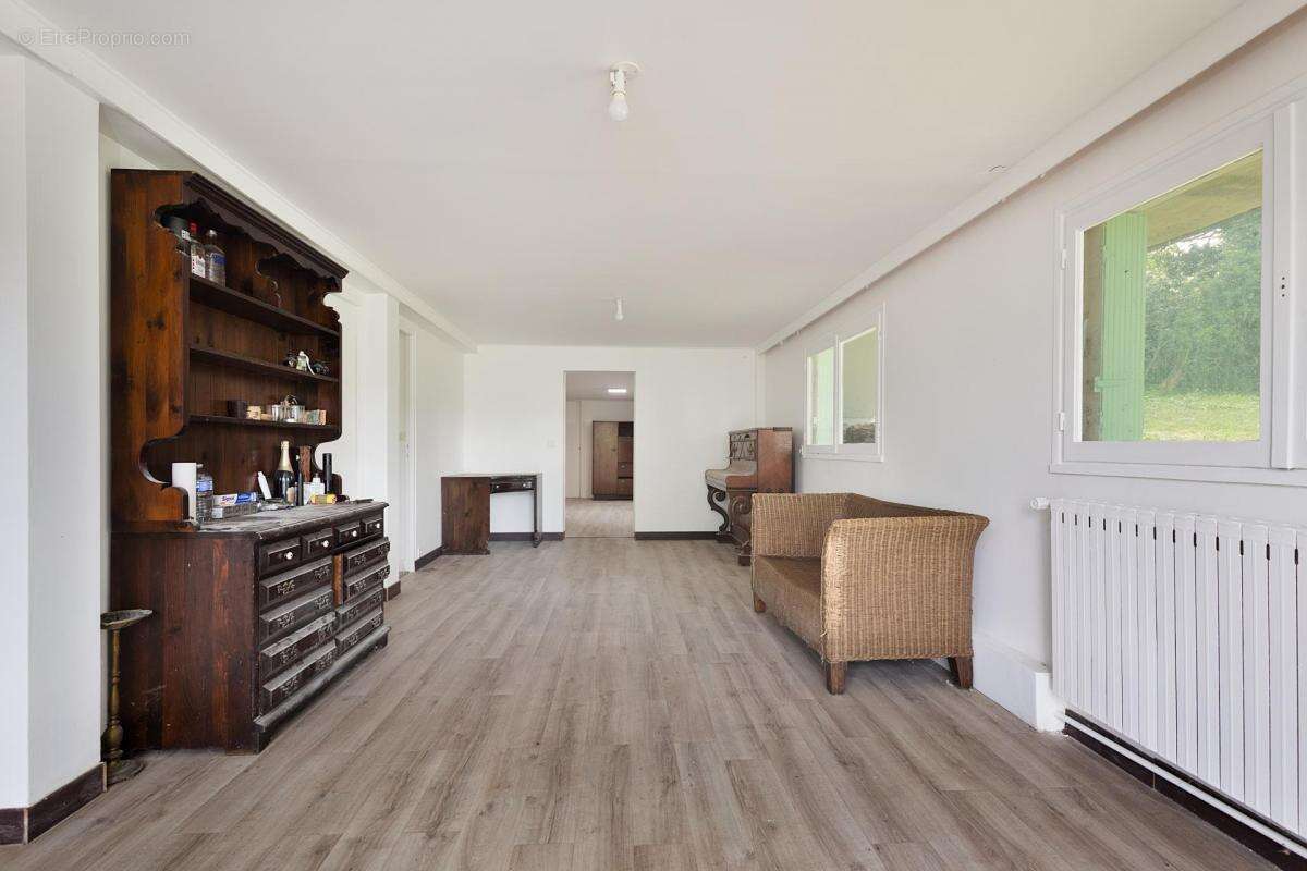 Maison à AUVERS-SUR-OISE