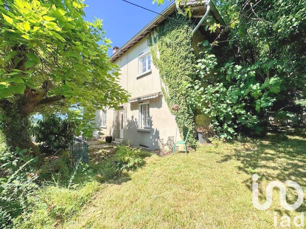 Photo 2 - Maison à SAINT-GENIX-SUR-GUIERS