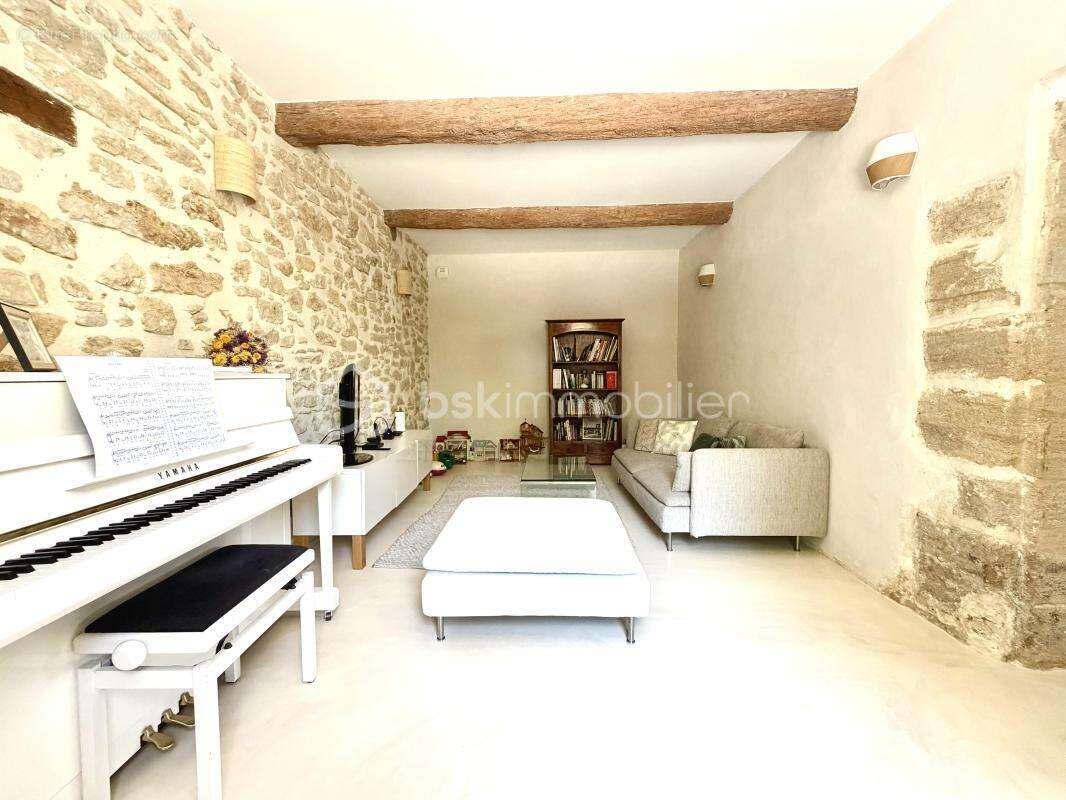 Maison à SARRIANS