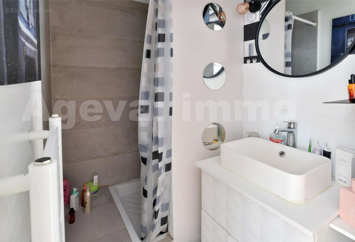 suite parentale salle d&#039;eau  - Appartement à YERRES