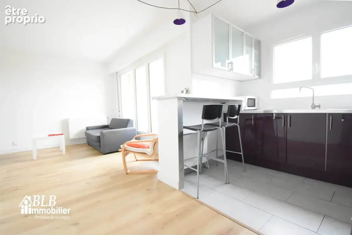 Studio avec mezzanine - maurepas - photo 4