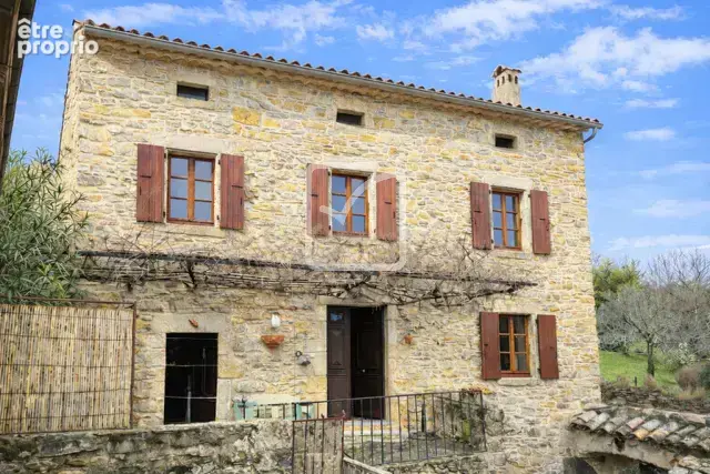 Maison ancienne de caractère au charme d'antan préservé sur terrain de 912 m2 - photo 6