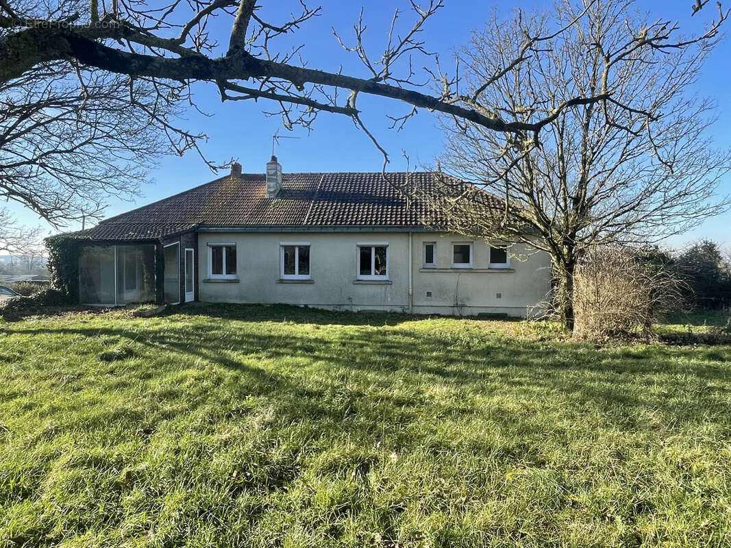 Maison familiale idéalement située aux Herbiers. - photo 9
