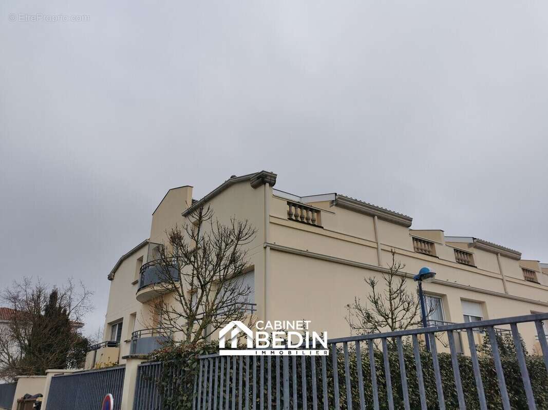 Appartement 44 m² à Libourne  - photo 2