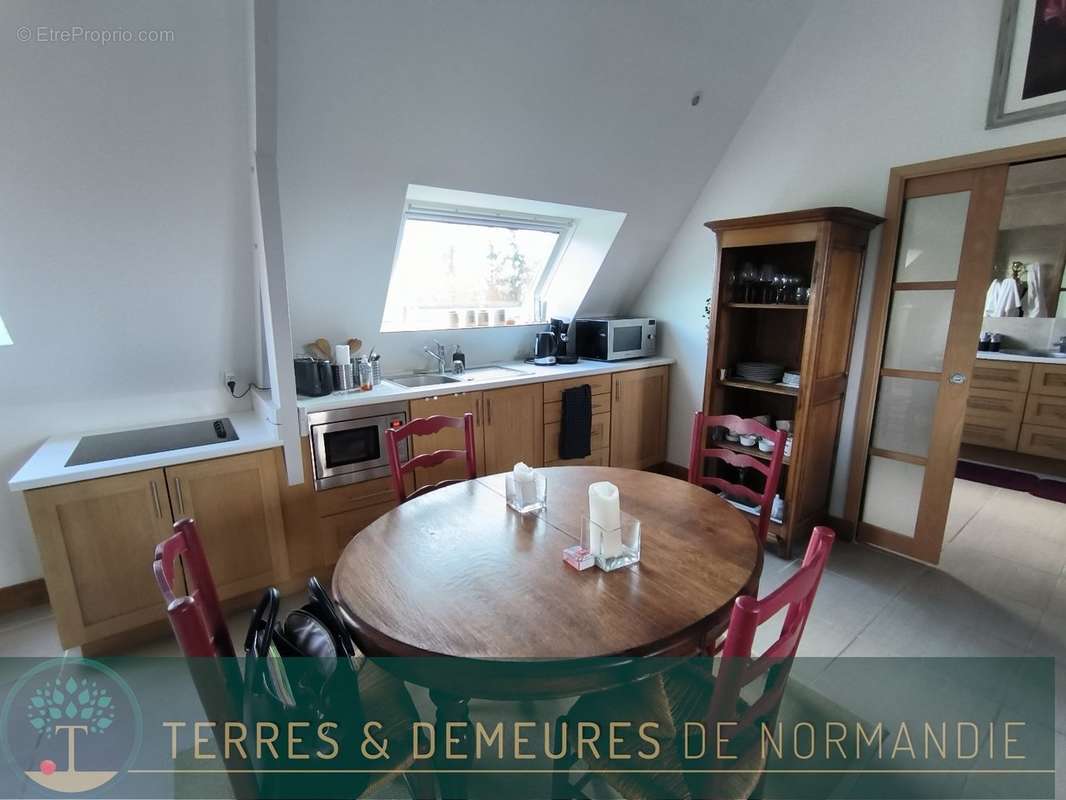 Maison à PONT-L&#039;EVEQUE