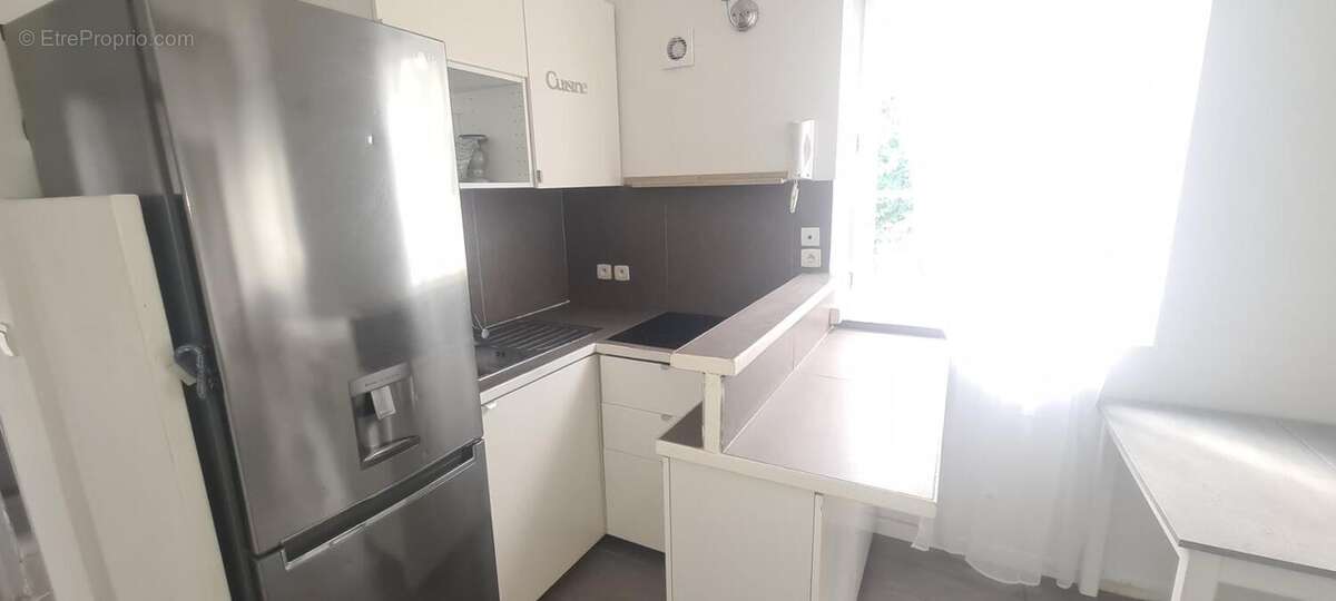 Immeuble de rapport rénové   6 appartements   215 m2   Fort - photo 10