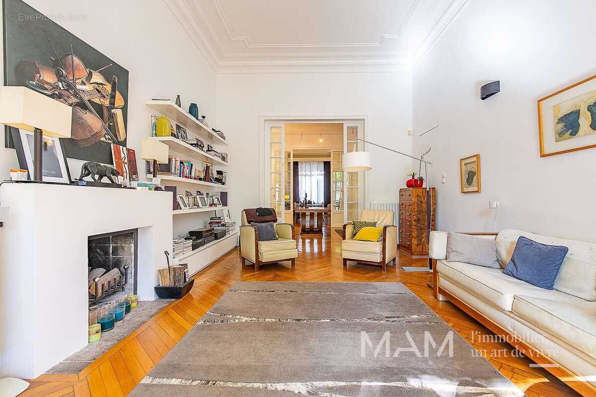 Appartement à MARSEILLE-8E