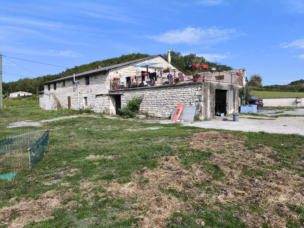 Maison à BAGAT-EN-QUERCY