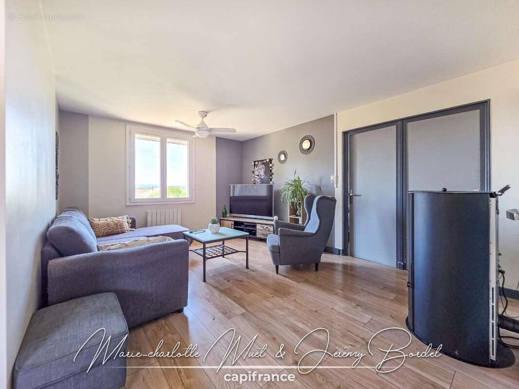Maison à vendre 5 pièces FEILLENS (01) - photo 8