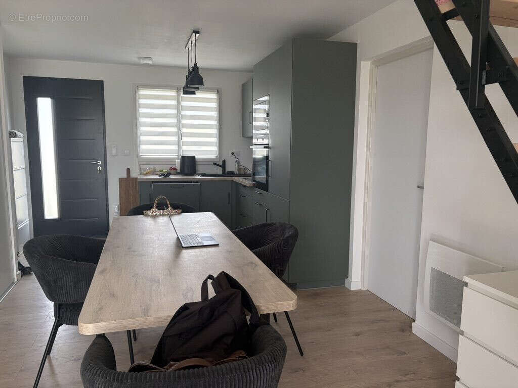 Maison 93 m² à Blere  - photo 2