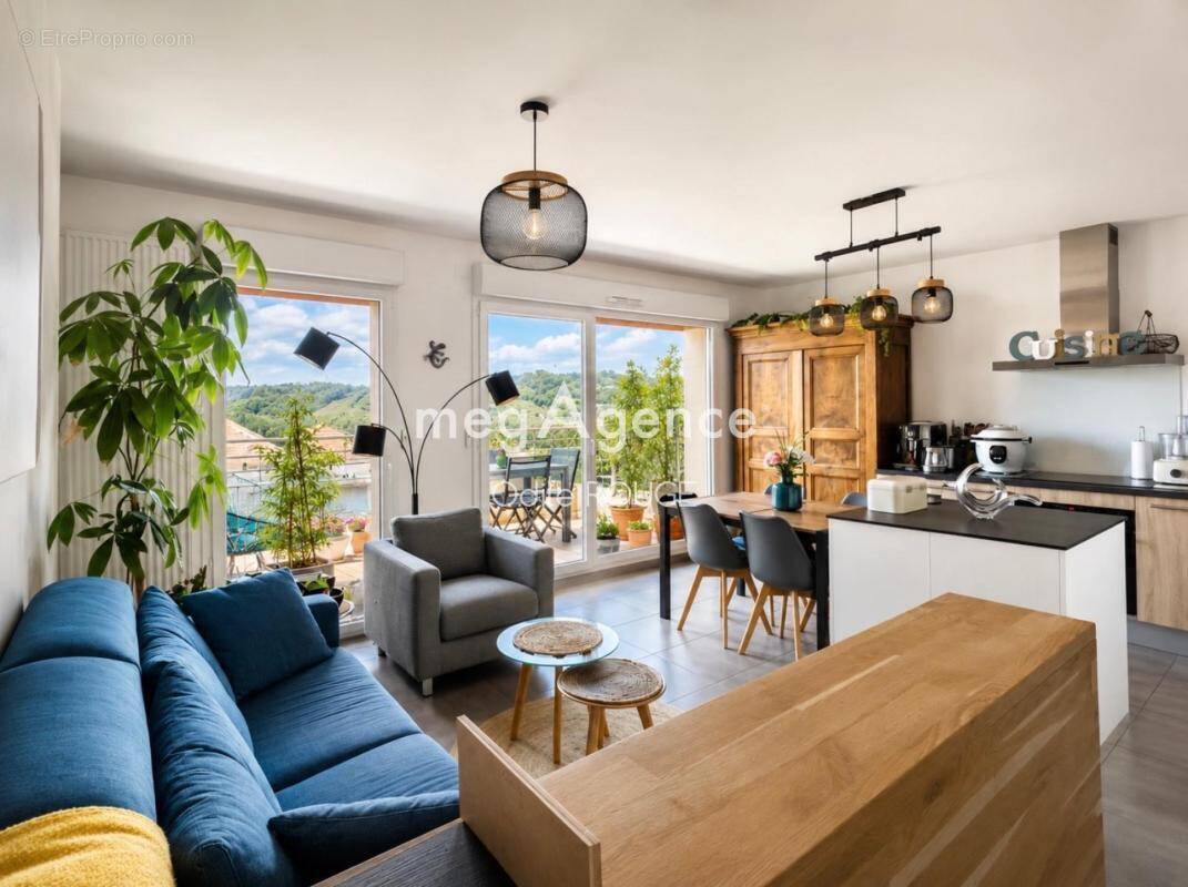 Appartement à CHAPEIRY