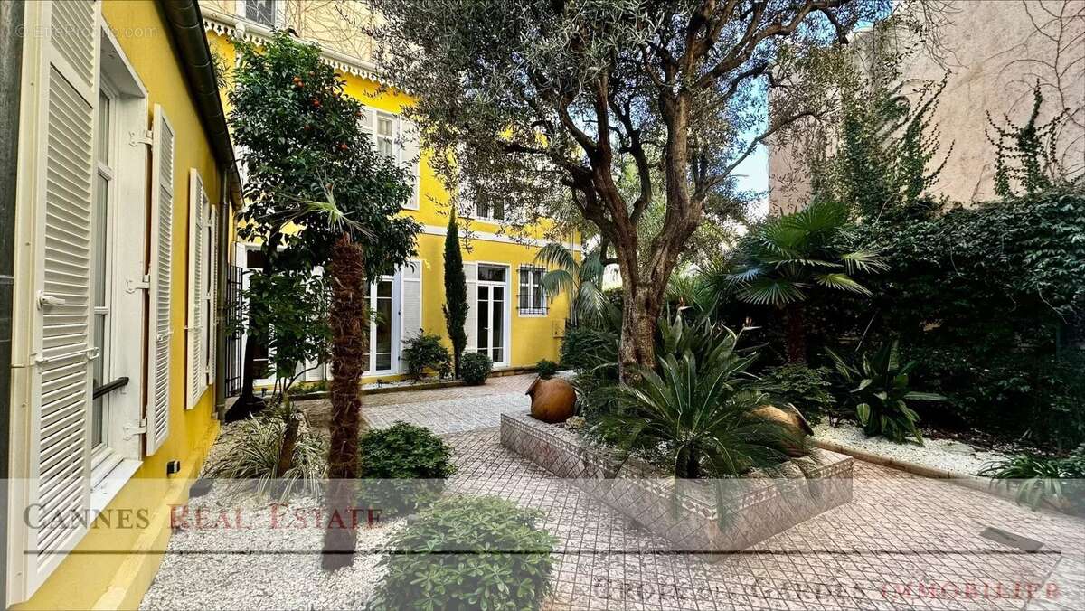 Appartement à CANNES