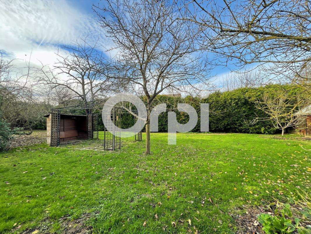 Maison à ANGERVILLE-LA-CAMPAGNE