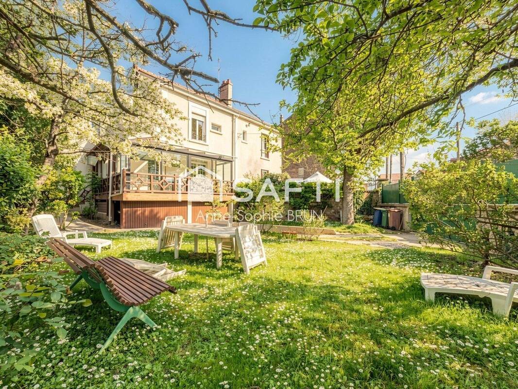 Photo 1 - Maison à COLOMBES