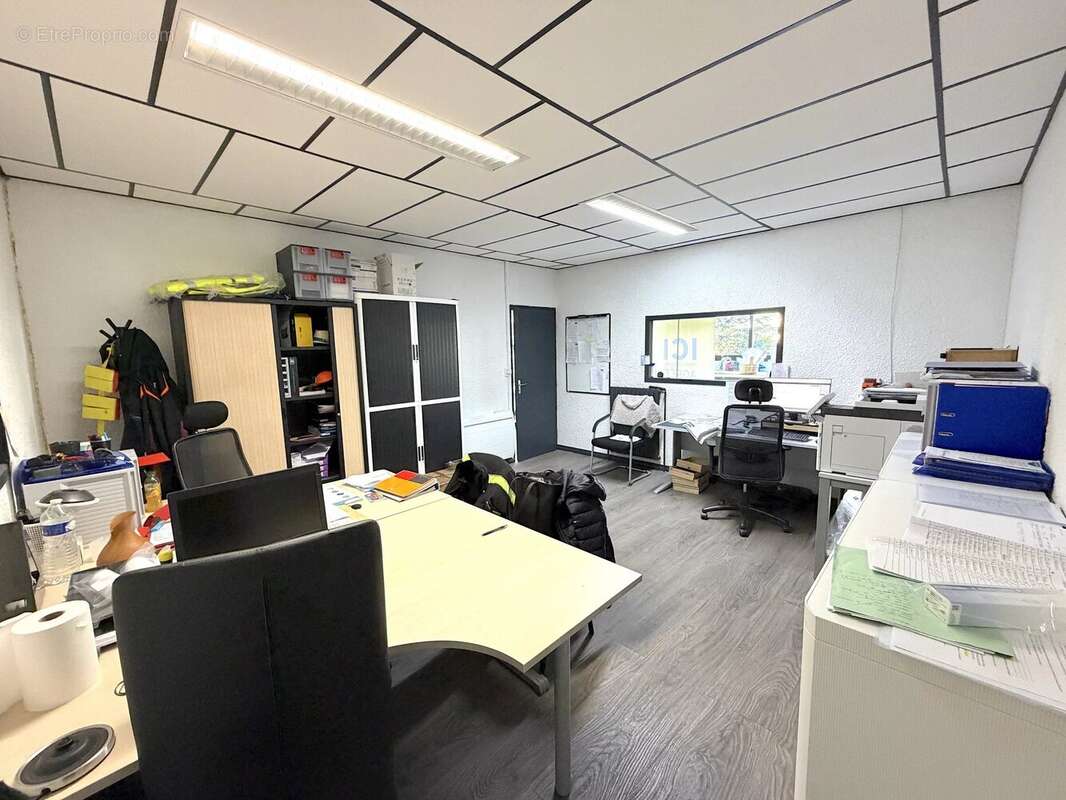 Commerce à SAINT-JEAN-DE-MAURIENNE