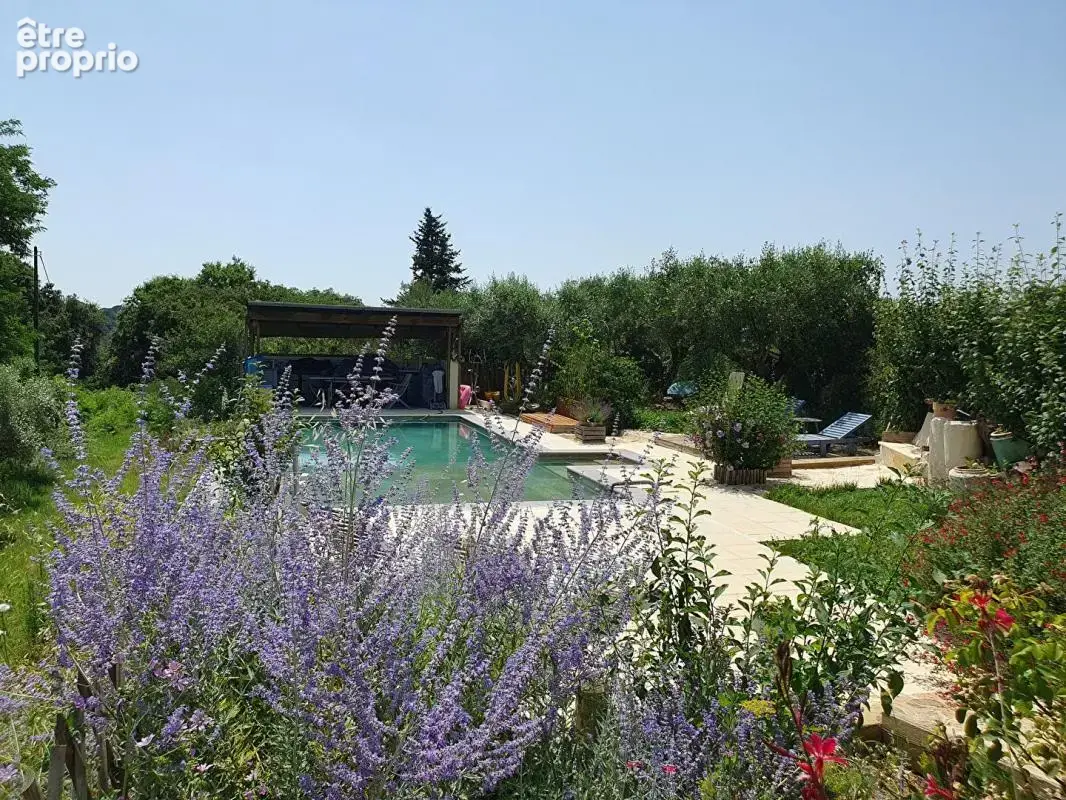Propriété de caractère au coeur de la nature - photo 10