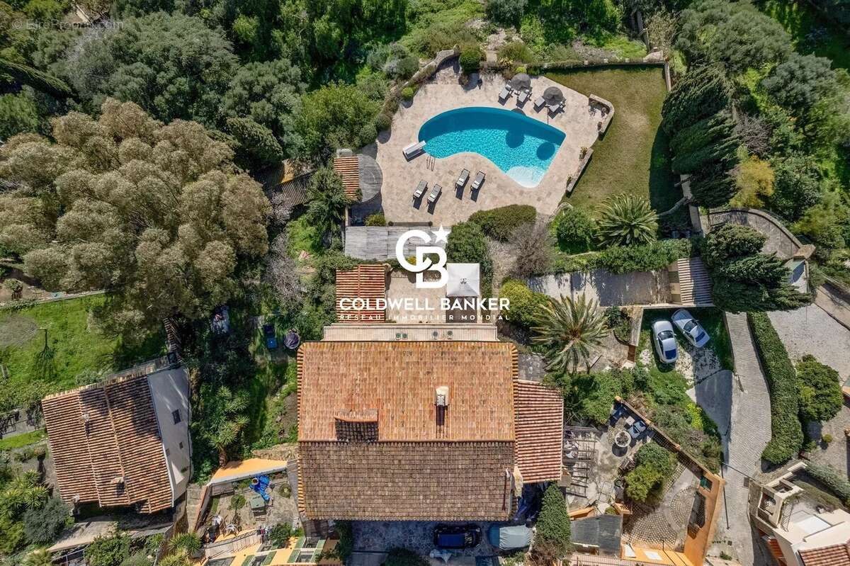 Maison à BORMES-LES-MIMOSAS