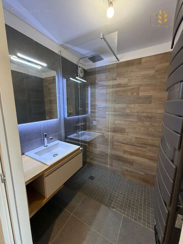 Appartement à BEAUSOLEIL