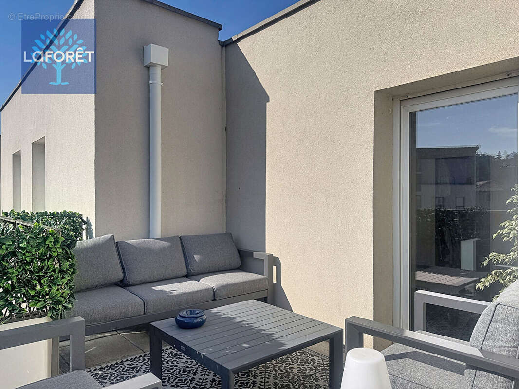 Appartement à OULLINS