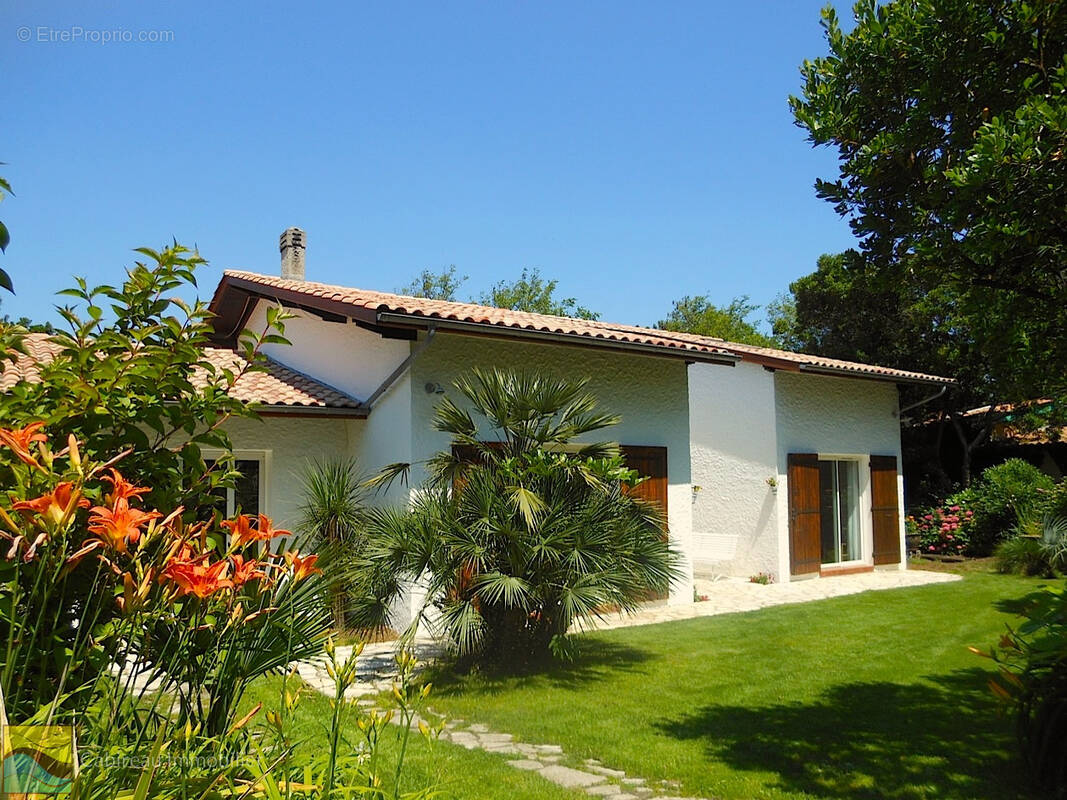 Maison à LACANAU