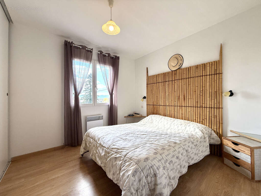 Maison à ROUSSILLON