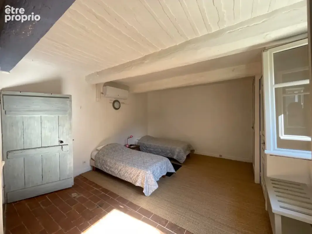 Maison à vendre sud Luberon village de Lauris 2 corps de bâtiments, 3 chambres, 120 m2 environ  terrasse caves atelier - photo 22