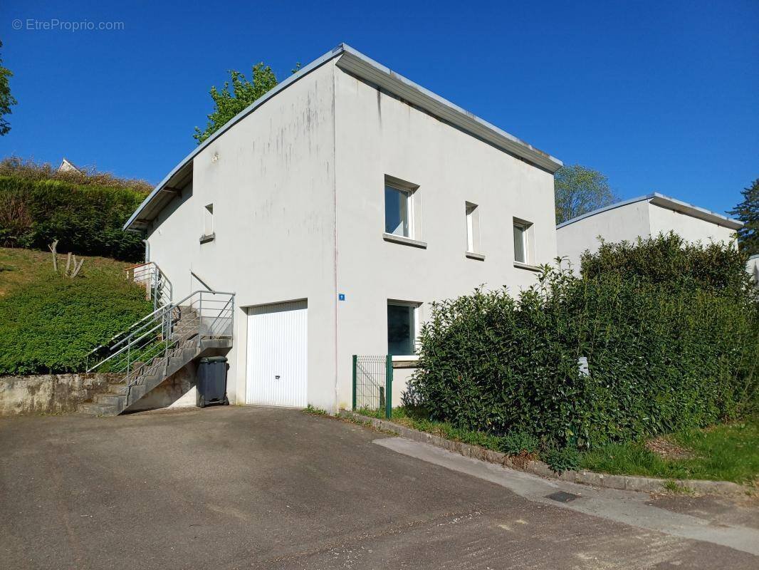 Maison à RIOZ