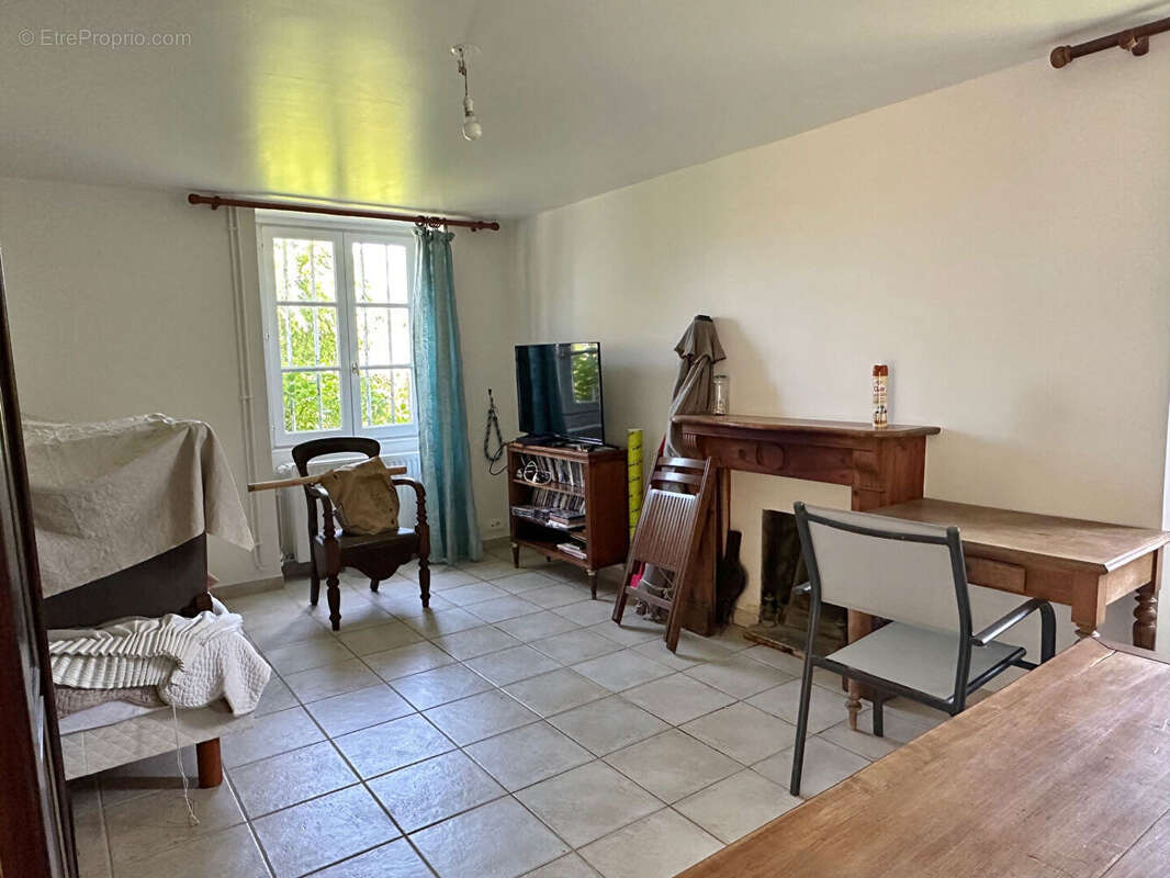 Maison à RAUVILLE-LA-PLACE