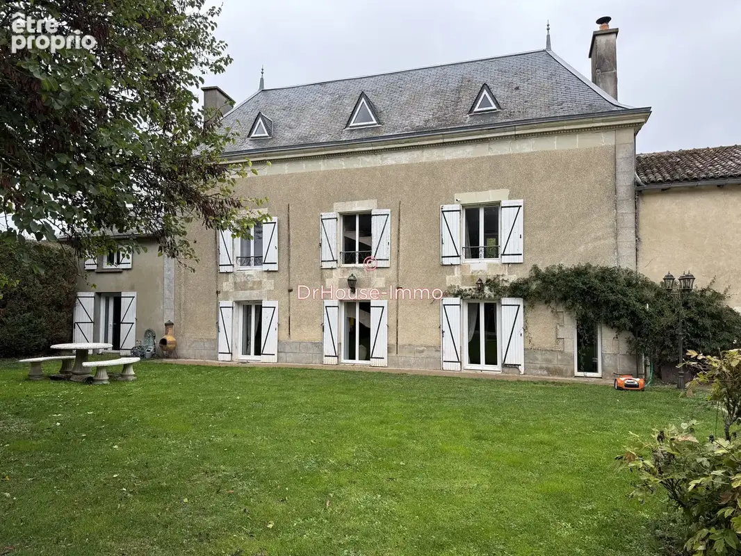 Maison à LE ROCHEREAU