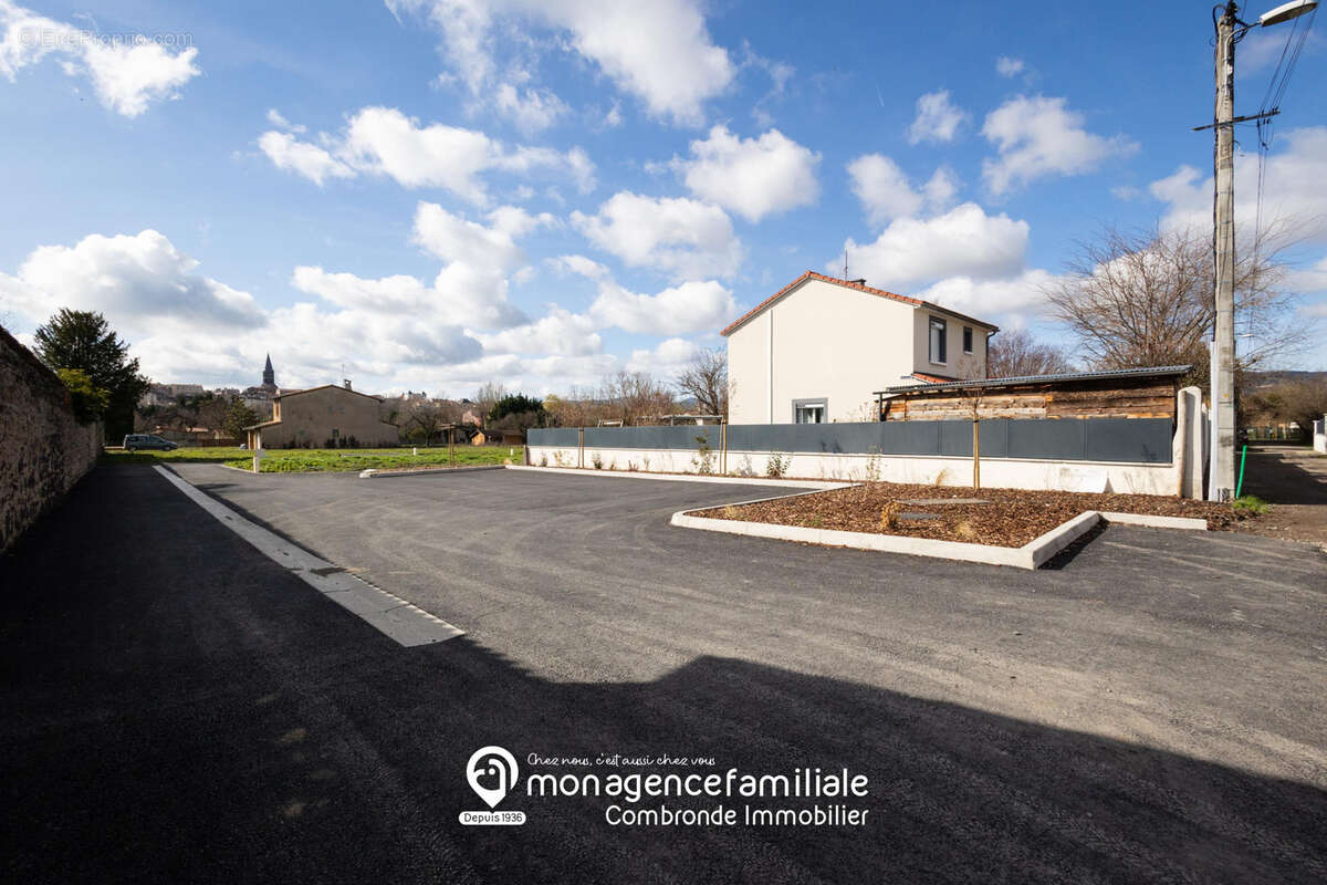 Terrain de 520m2 LOT 2 à acheter à Riom avec Mon Agence Familiale RIOM - photo 2