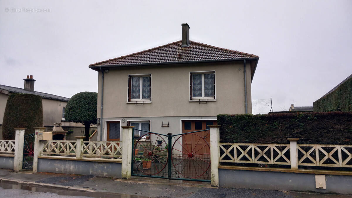 Maison à MEAUTIS