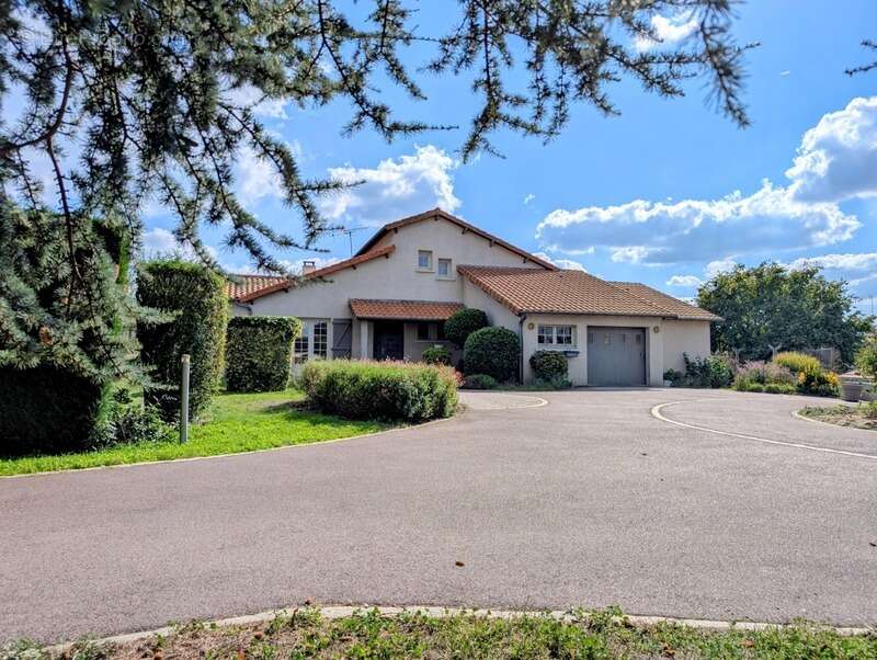 Maison à MAULEVRIER