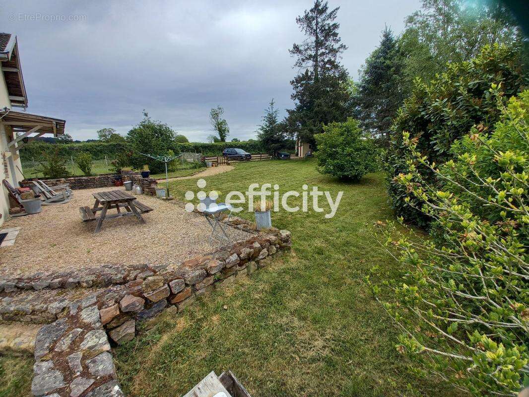 Maison 108 m² à Colombier-En-Brionnais  - photo 3