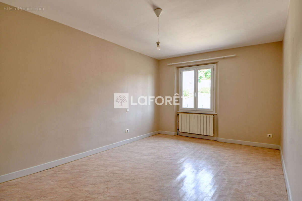 Maison à LISLE-SUR-TARN