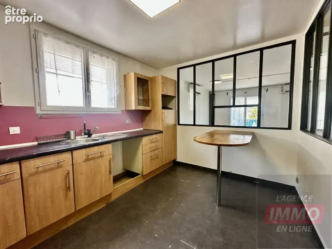 Appartement à LISSES