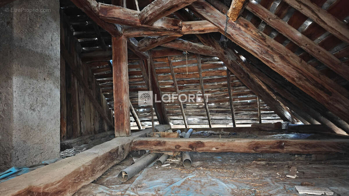 **cellier a réhabiliter - saint-andré-d'embrun - 3 pièces - photo 5